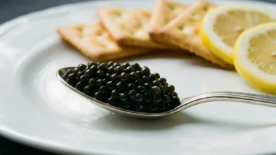 what does caviar taste like